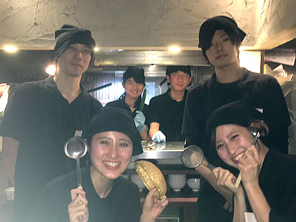 釜飯・串焼とりでん 諫早貝津店スタッフ